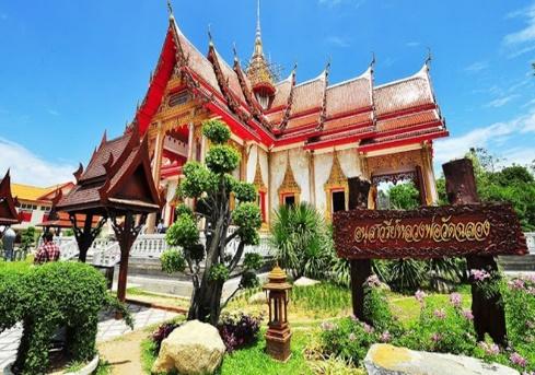 Đến thăm ngôi chùa Wat Chalong tại Phuket