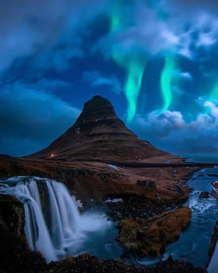Kirkjufell Mountain