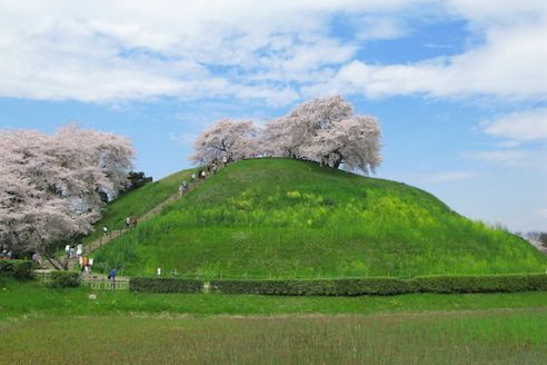 丸墓山古墳