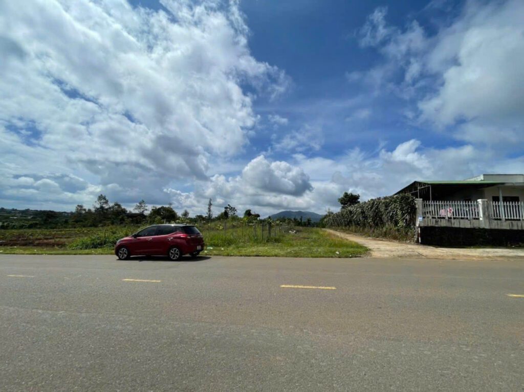 Đất Phan Đình Phùng Phường 3 Bảo Lộc. Hạ tầng đi ngang khu đất bán