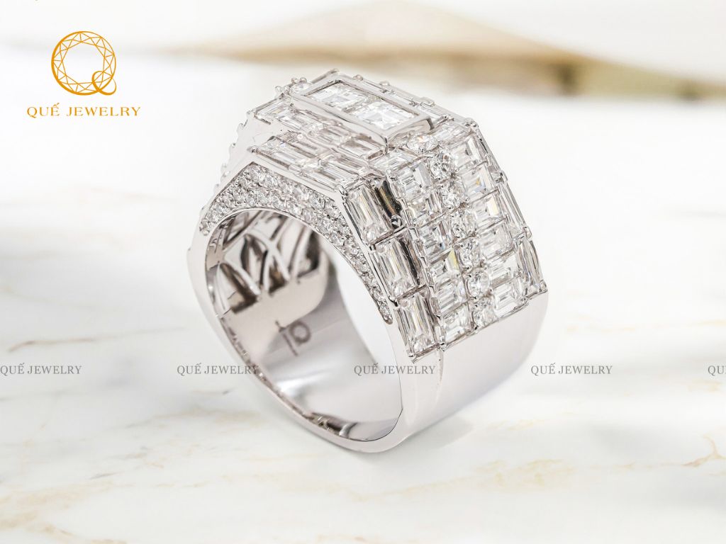 Khám phá vẻ đẹp quý phái của nhẫn kim cương nam 5 ly