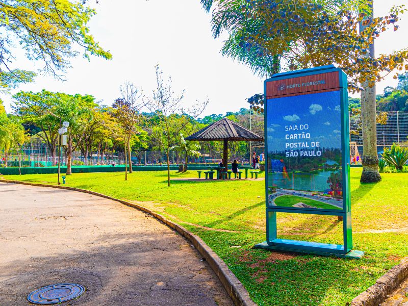 totem publicitario externo tipos