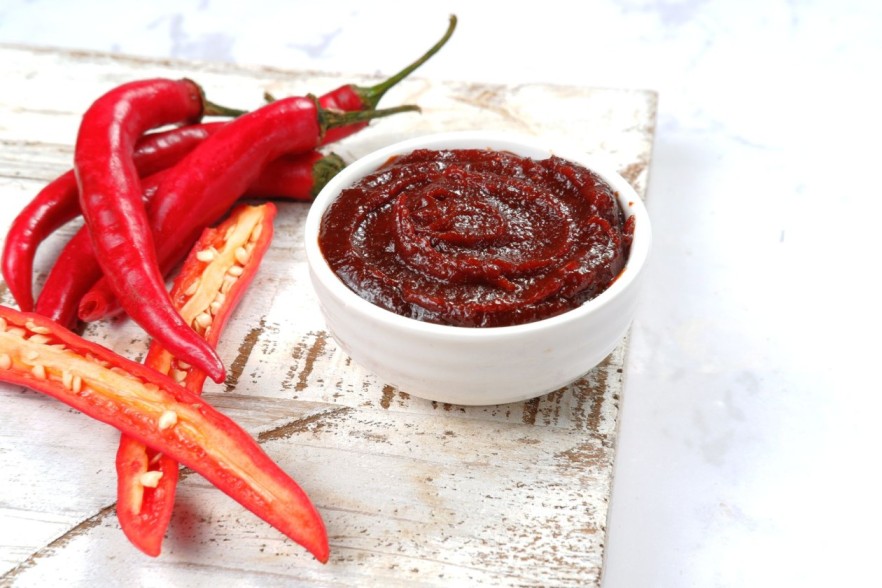 korean-food-table-wang-house-Gochujang-red-chilli