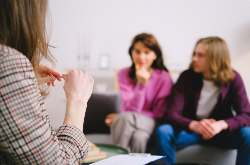 Relationship Therapy for Improving Couples' Connection