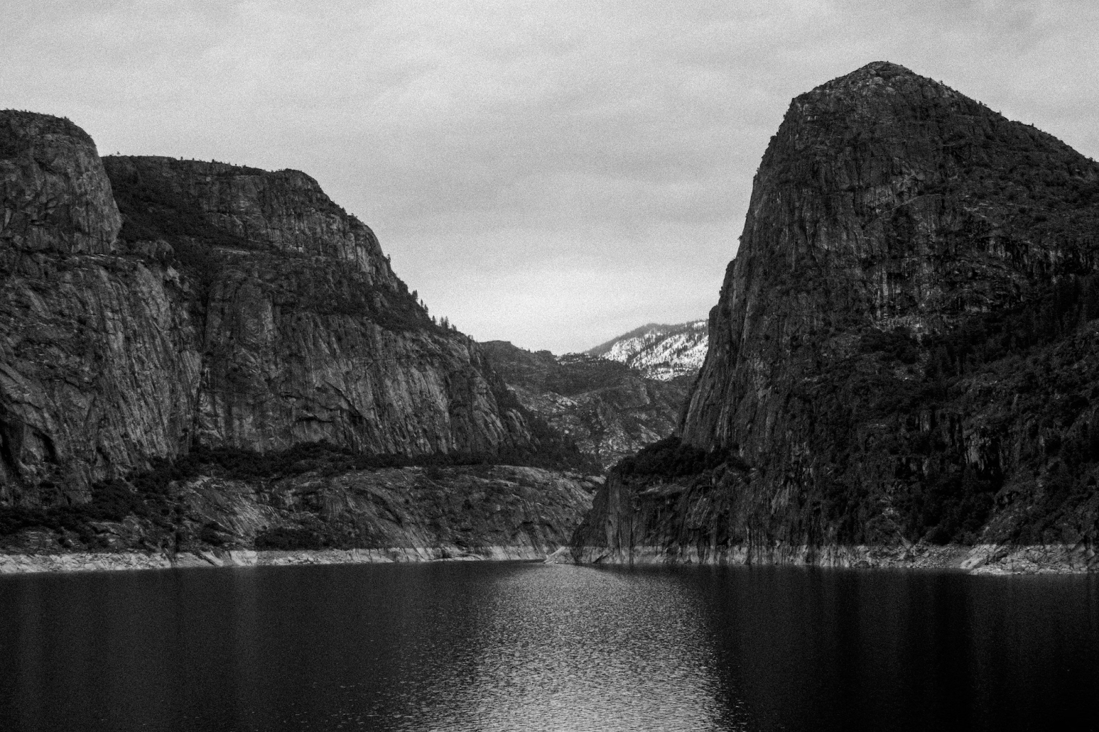 Image from the Yosemite: Capturing Nature’s Majesty Through Photography article on Abduzeedo