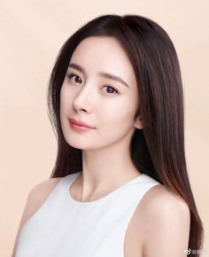 This contains an image of Yang Mi 