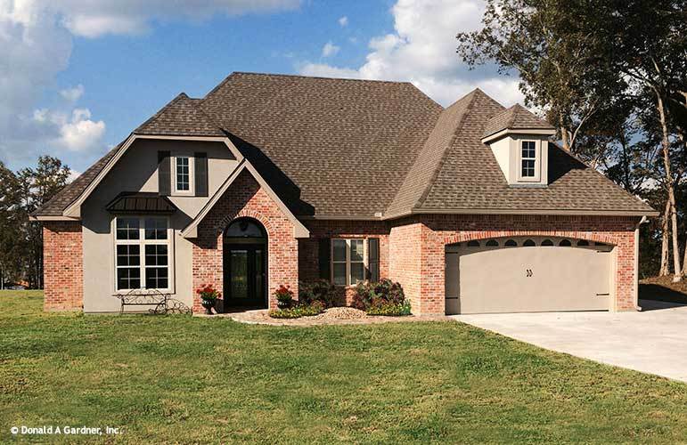 Single-Story 3-Bedroom The Lucerne European Cottage with Bonus Room