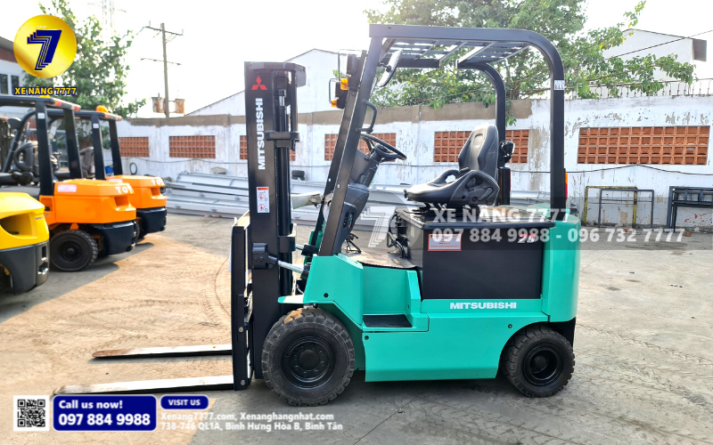 Xe nâng hàng – Hỗ trợ nâng hạ hiệu quả trong công nghiệp