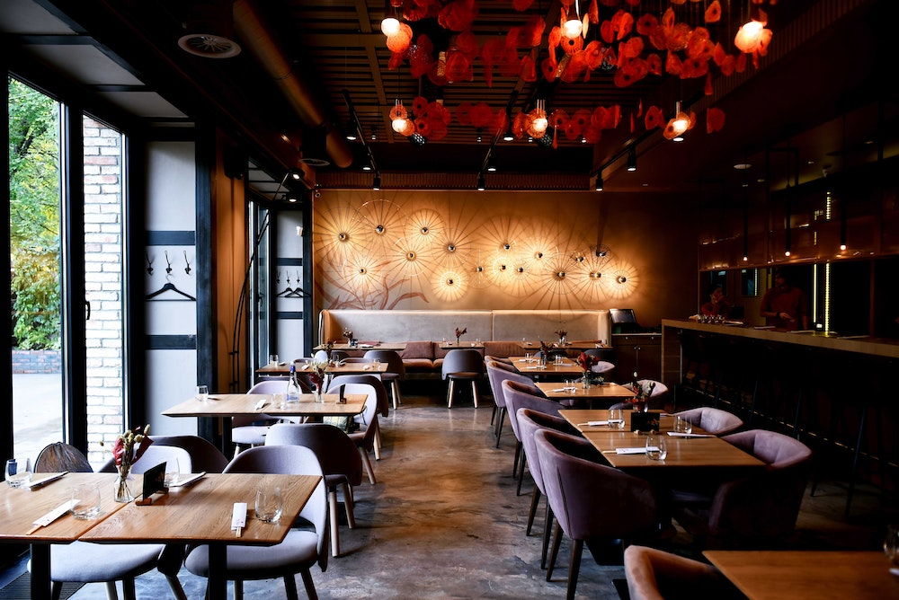 The Ultimate Guide to Selling a Restaurant: Tips for a Smooth Transition