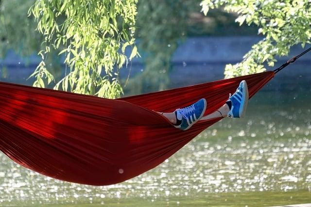 C:\Users\DELL\Downloads\hammock-7724087_640.jpg