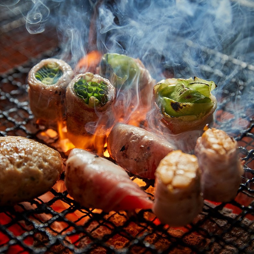 炭火でジューシーに焼き上げた逸品