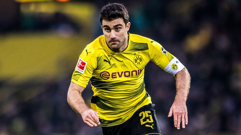 Sokratis Papastathopoulos: Hậu vệ vững chắc và tài năng của bóng đá hiện đại