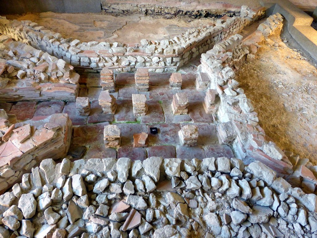 underfloor heating systems (hypocausts)
