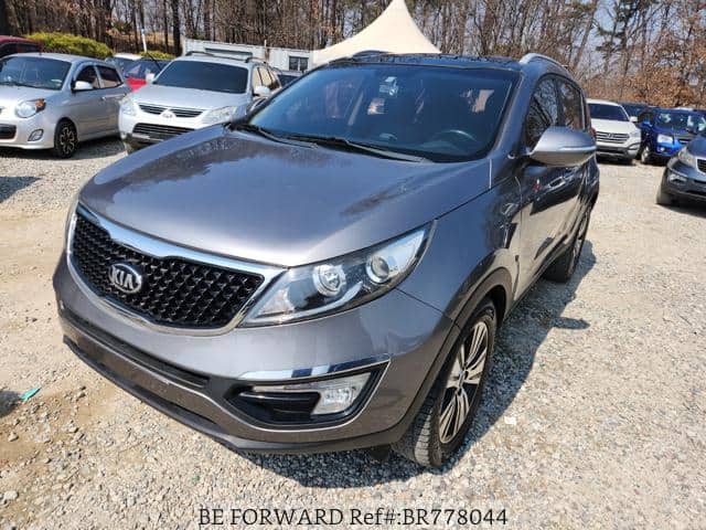 Kia Sportage
Front side view