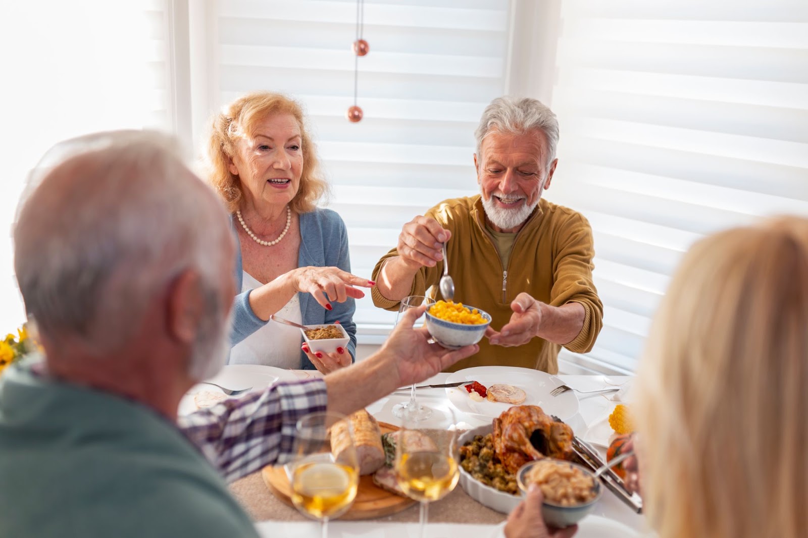 la colocation seniors : indépendance et convivialité