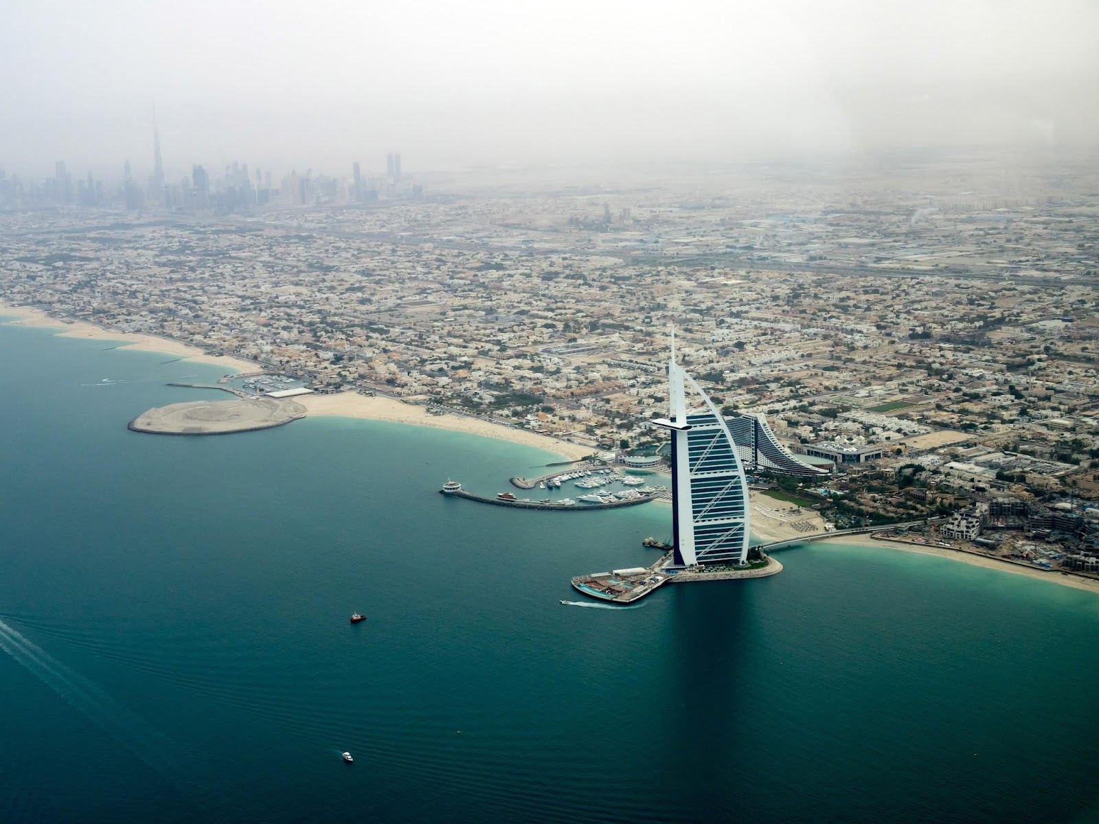 Understanding Custom Duties in the Dubai Mainland