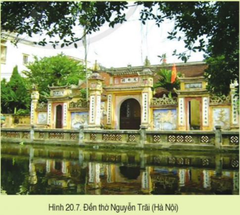 BÀI 20. VIỆT NAM THỜI LÊ SƠ (1428- 1527)1. Sự thành lập nhà Lê sơCâu 1: Đọc thông tin và tư liệu, quan sát hình 20.1, hãy mô tả sự thành lập triều Lê sơ.Đáp án chuẩn:Tháng 4-1428, sau thắng lợi của cuộc khởi nghĩa Lam Sơn, Lê Lợi lên ngôi hoàng đế, khôi phục quốc hiệu Đại Việt, đóng độ tại Đông Kinh. 2. Tình hình chính trịCâu 1: Đọc thông tin và tư liệu, hãy nêu những nét chính về tổ chức bộ máy nhà nước, quân đội, luật pháp của Đại Việt thời Lê sơ.Đáp án chuẩn:Vua Hồ Quý Ly trực tiếp cai trị với 13 đạo thừa tuyến và ban hành Luật Hồng Đức. Ông thực hiện chính sách hoà hiếu song kiên quyết bảo vệ chủ quyền và lãnh thổ.3. Tình hình kinh tếCâu 1: Đọc thông tin, tư liệu kết hợp quan sát hình 20.2, hình 20.3, hãy nêu nhận xét về tình hình kinh tế thời Lê sơ.Đáp án chuẩn:+ Nông nghiệp: chế độ “quân điền”, khuyến khích phát triển sản xuất nông nghiệp như khai hoang, đắp đê, khơi thông sống ngôi,... + Thủ công nghiệp: nhiều làng thủ công nổi tiếng+ Thương nghiệp: Buôn bán trong nước và nước ngoài đều phát triển. 4. Tình hình xã hộiCâu 1: Đọc thông tin hãy trình bày cơ cấu xã hội và vẽ sơ đồ cơ cấu xã hội thời Lê sơ.Đáp án chuẩn:+ Tầng lớp trên là quý tộc, quan lại, địa chủ. + Tầng lớp bình dân chủ yếu là nho sĩ, nông dân, thợ thủ công, thương nhân.+ Nô tì là tầng lớp thấp kém nhất  5. Phát triển văn hóa, giáo dụcCâu 1: Đọc thông tin, tư liệu và quan sát hình 20.4 đến hình 20.6, hãy giới thiệu sự phát triển văn hoá, giáo dục thời Lê sơ.Đáp án chuẩn:- Nho giáo chi phối đời sống xã hội, học tập thi cử. Đạo giáo và Phật giáo bị hạn chế.- Văn học chữ Hán phát triển mạnh.- Khoa học: Đại Việt sử kí toàn thư (sử học), Hồng Đức bản đồ (địa lí học), Bản thảo thực vật toát yểu (y học), Đại thành toán pháp (toán học)...- Nghệ thuật sân khấu đa dạng: nhã nhạc, hát chèo, hát tuồng...- Nghệ thuật kiến trúc và điêu khắc: Hoàng thành Thăng Long, cung điện...- Giáo dục: Chú trọng chế độ khoa cử để tuyển chọn quan lại.6. Một số danh nhân văn hóa tiêu biểu thời Lê sơCâu 1: Đọc thông tin và quan sát hình 20.7 đến hình 20.9, hãy giới thiệu một số danh nhân văn hoá tiêu biểu thời Lê sơ.Đáp án chuẩn:+ Nguyễn Trãi (1380 – 1442) có cống hiến đặc biệt đối với nền văn hiến nước nhà, với các tác phẩm tiêu biểu như Quân trung từ mệnh tập, Bình Ngô đại cáo. + Lê Thánh Tông (1442 – 1497) - vị vua thứ 4 của nhà Lê sơ. Không chỉ là bậc minh quân, ông còn giỏi thơ văn, là vị anh hùng tài lược, có vốn kiến thức uyên thâm.LUYỆN TẬP- VẬN DỤNG