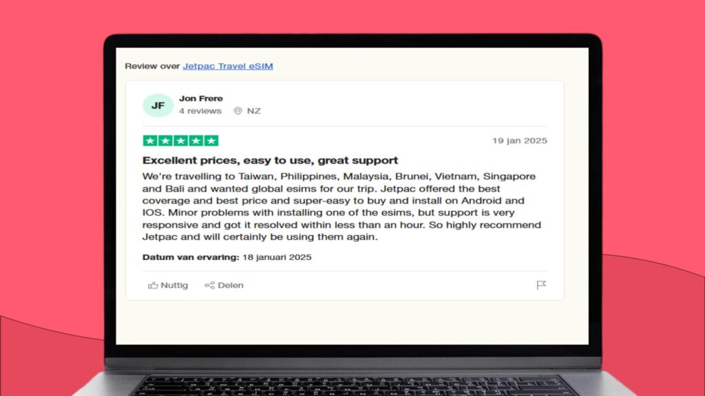 Laptop-Bildschirm mit positiver Bewertung der Jetpac eSIM-Abdeckung