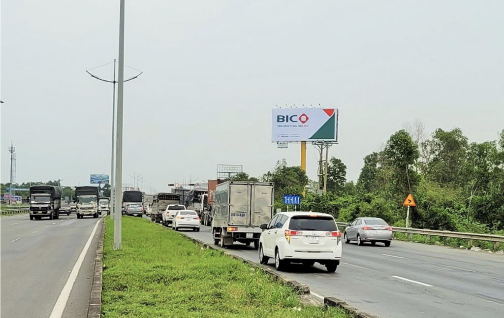 Thuê billboard tại Bình Chánh