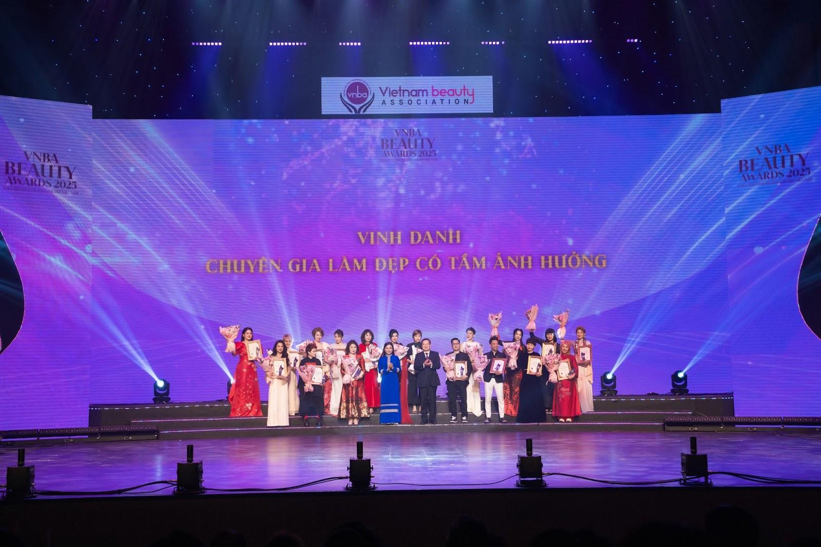 Phan Thị Tuyết Thơm, VNBA Beauty Awards 2025, Chuyên gia Phan Thị Tuyết Thơm