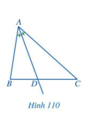 BÀI 11: TÍNH CHẤT BA ĐƯỜNG PHÂN GIÁC CỦA TAM GIÁCKhởi độngCâu hỏi: Bạn Ngân gấp một miếng bìa hình tam giác để các nếp gấp tạo thành ba tia phân giác của các góc ở đỉnh của hình tam giác đó. Ba nếp gấp đó có đặc điểm gì?Đáp án chuẩn:1 điểm.I. Đường phân giác của tam giácBài 1: Trong tam giác ABC, tia phân giác của góc A cắt cạnh BC tại điểm D (Hình 110). Các đầu mút của đoạn thẳng AD có đặc điểm gì?Đáp án chuẩn:D là giao điểm của tia phân giác góc A với cạnh BC.Bài 2: Cho tam giác ABC cân tại A. Vẽ đường phân giác AD. Chứng minh AD cũng là đường trung tuyến của tam giác đó.Đáp án chuẩn: AD là trung tuyến của cạnh BC của tam giác ABCII. Tính chất ba đường phân giác của tam giácBài 1: Quan sát các đường phân giác AD, BE, CK của tam giác ABC (hình 114), cho biết ba đường phân giác đó có cùng đi qua một điểm hay không?Đáp án chuẩn:1 điểm.Bài 2: Tìm số đo x trong hình 115Đáp án chuẩn:x = 300Bài 3: Cho tam giác ABC có I là giao điểm của ba đường phân giác. M, N, P lần lượt là hình chiếu của I trên các cạnh BC, CA, AB. Chứng minh rằng: IA, IB, IC lần lượt là đường trung trực của các đoạn thẳng NP, PM, MN.Đáp án chuẩn: IC là đường trung trực của cạnh MN.IA là đường trung trực của cạnh PNIB là đường trung trực của cạnh PM.III. Bài tập