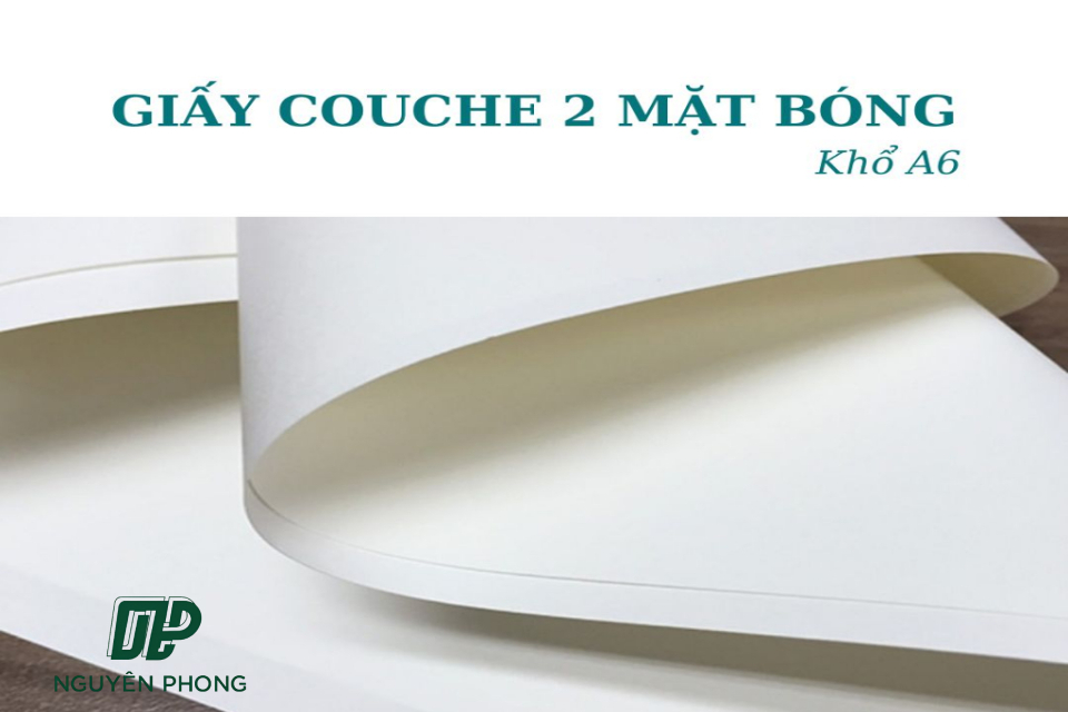 Giấy in poster Couche, hay còn gọi là giấy coated art paper, nổi bật với màu trắng đặc trưng