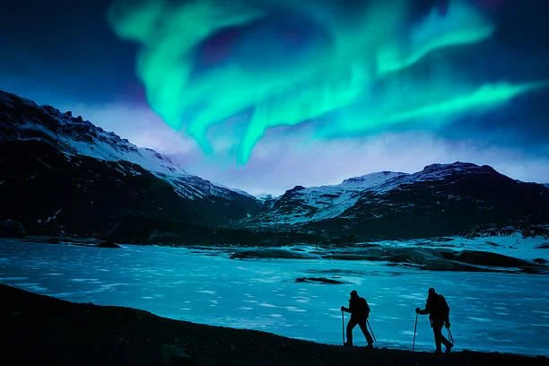18 Nature Photos That Inspire Solitude, solitude in nature, quiet moments, nature, forest, landscape, peaceful alone time, nature escape