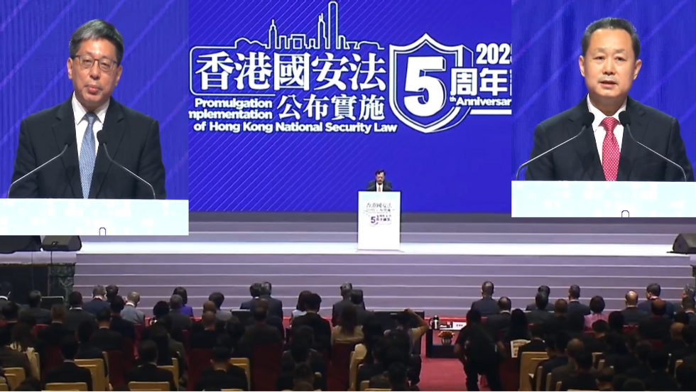 21.6 论坛上，来自北京的张勇(左小图)满意国安法执行，但驻港国安公署署长董经纬(右小图)却称要持续完善，后者一般意味仍要加强。(麦燕庭制图)