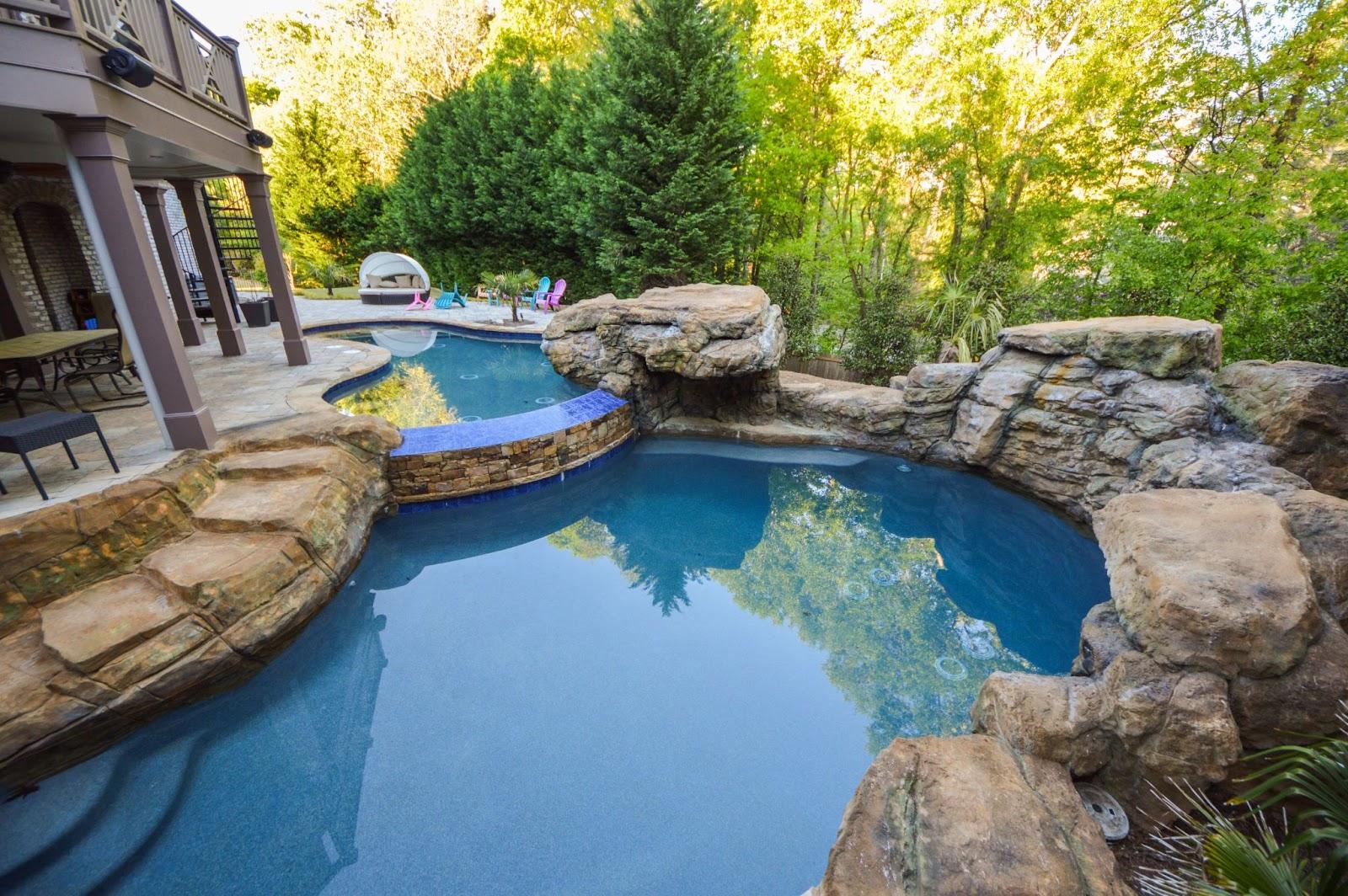 swimming pool installation des