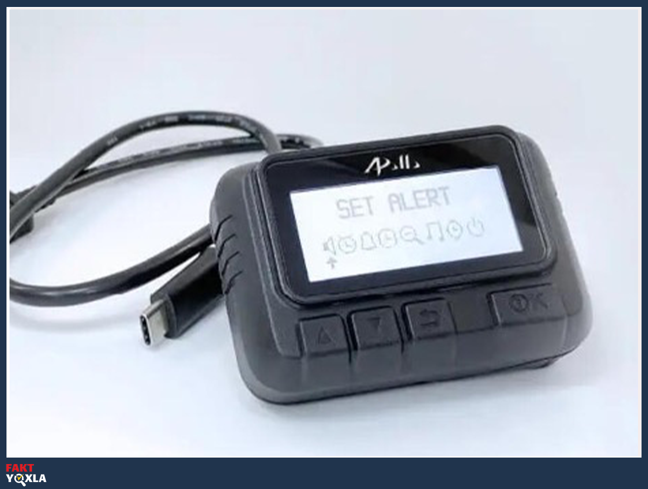 A black device with a screen

Description automatically generated