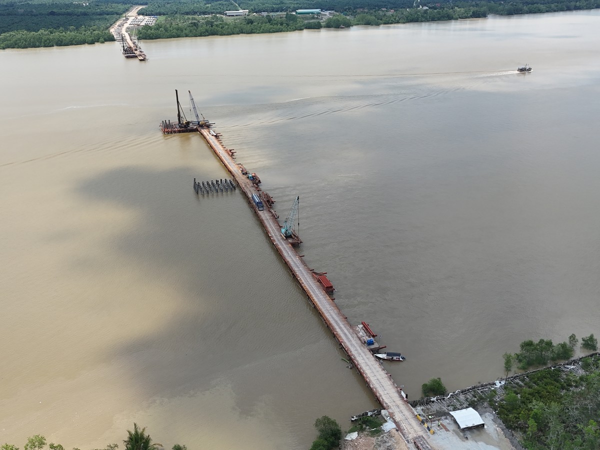 Jambatan Sungai Air Tawar