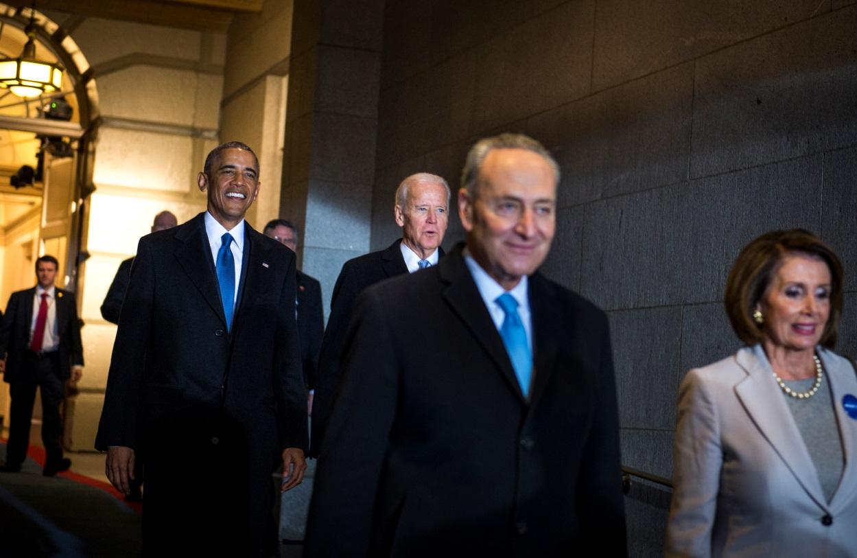 C:\Users\Eduado J. Vior\Downloads\Barack_Obama,_Joe_Biden,_Chuck_Schumer,_and_Nancy_Pelosi_head_toward_the_Capitol_Platform,_Jan._20,_2017.jpg