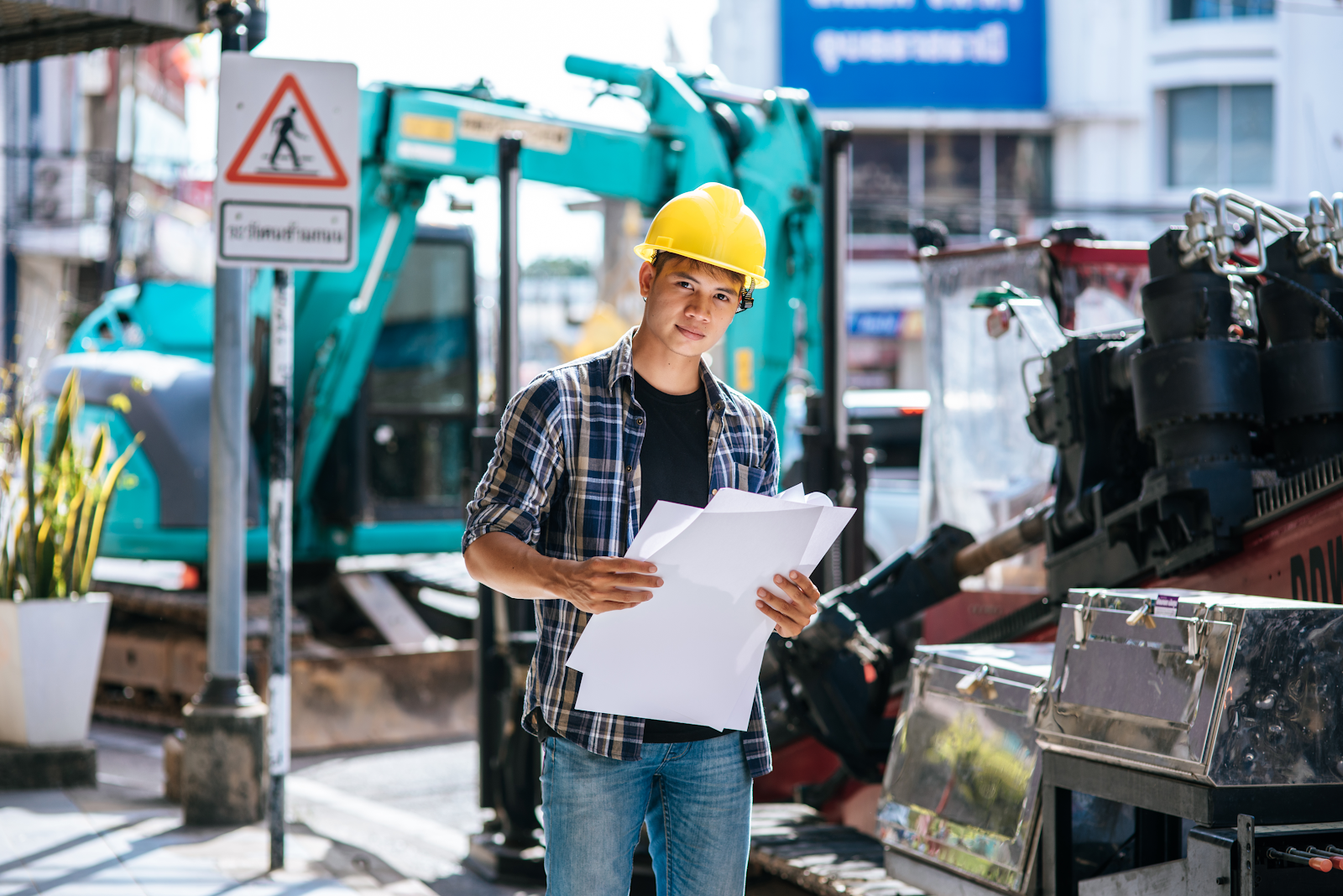 electrical worker 