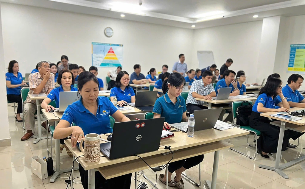 Các chương trình dạy học dành cho người trưởng thành không thuộc mã ngành 8522 mà phải đăng ký mã ngành 855