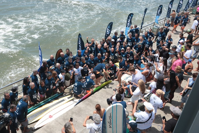 A comunidade de surfistas sênior é forte em Santos (Foto: Francisco Arrais)