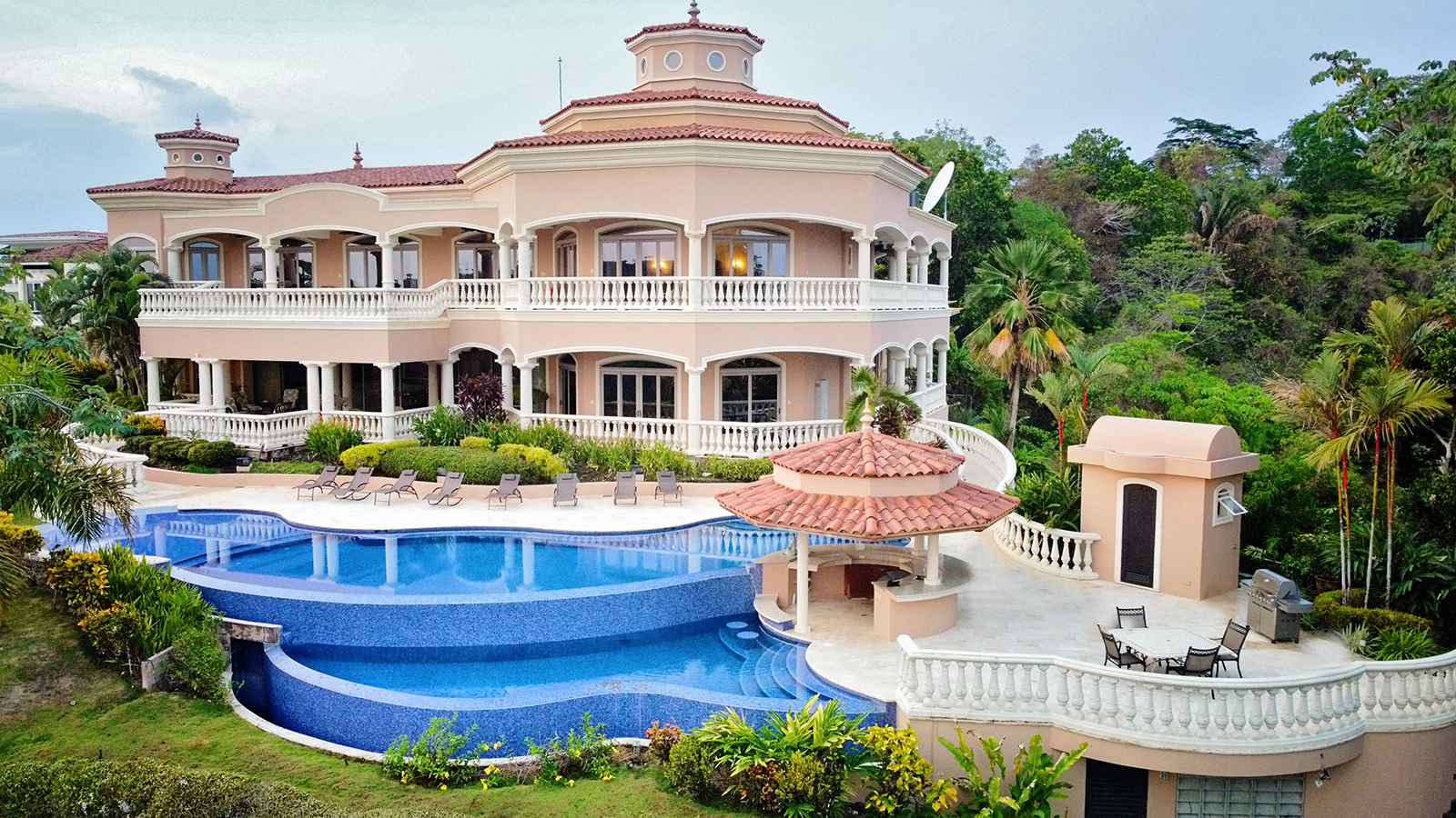 HRG Vacations: Luxury in Costa Rica