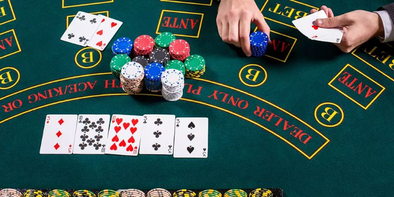 Chiến thuật chơi bài Poker dễ thắng nhất