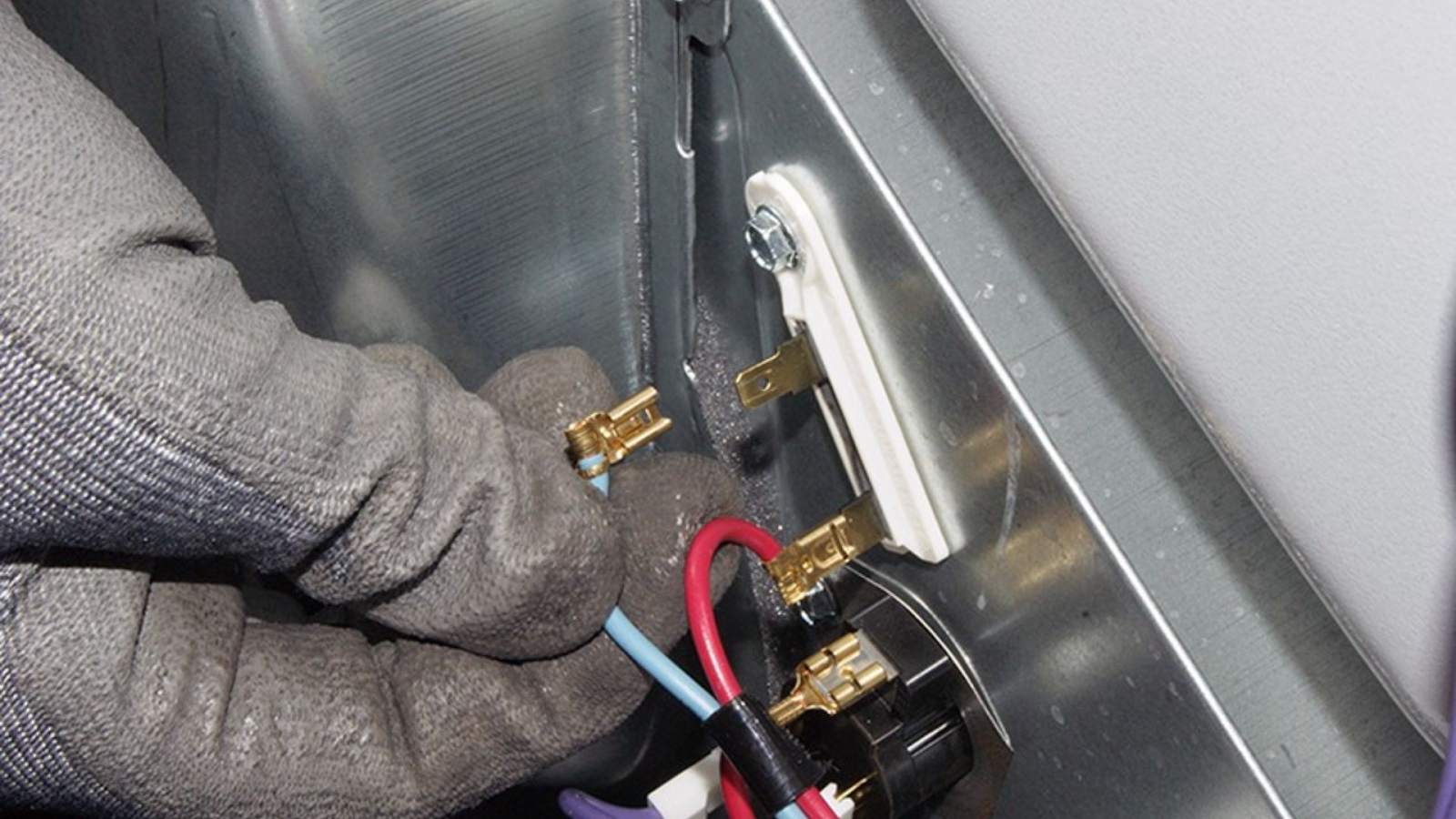 steps-to-replace-thermal-fuse-on-dryer-source-freepik