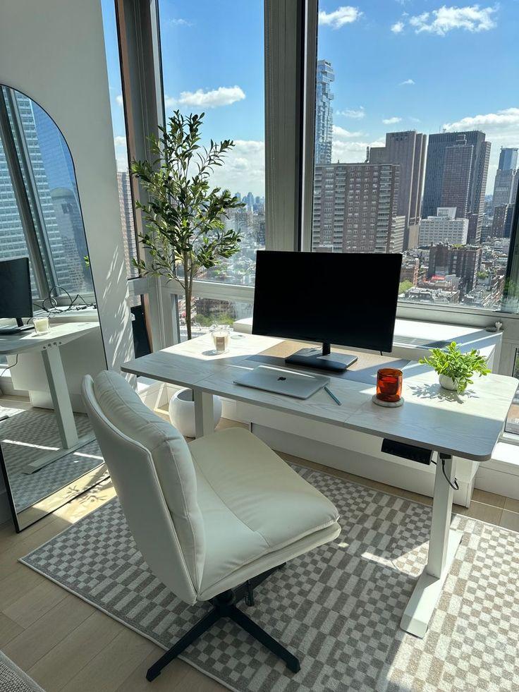 10 High-Rise Office Setups with Jaw-Dropping Views