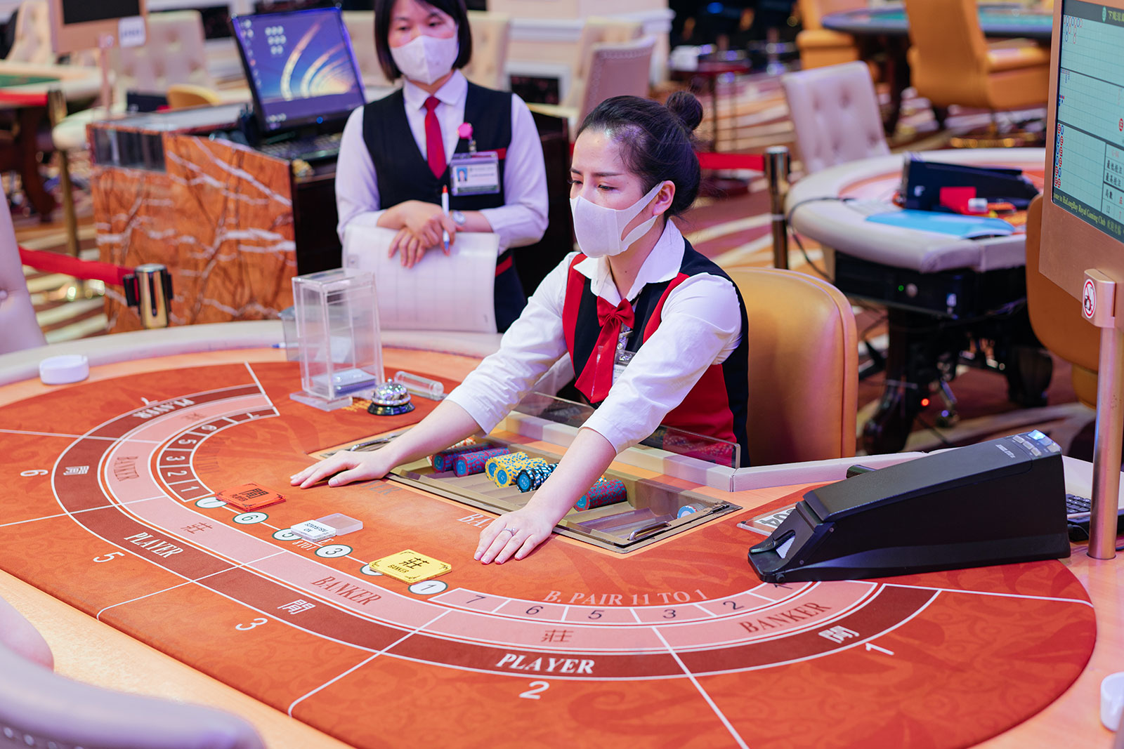 Khu vực chơi Baccarat tại Casino
