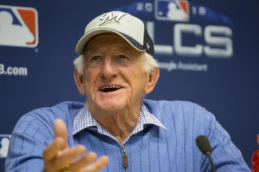 Bob Uecker Net Worth, Biography, Early life, Education, Age, Height, Family, Relationship, Personal life, Career And More