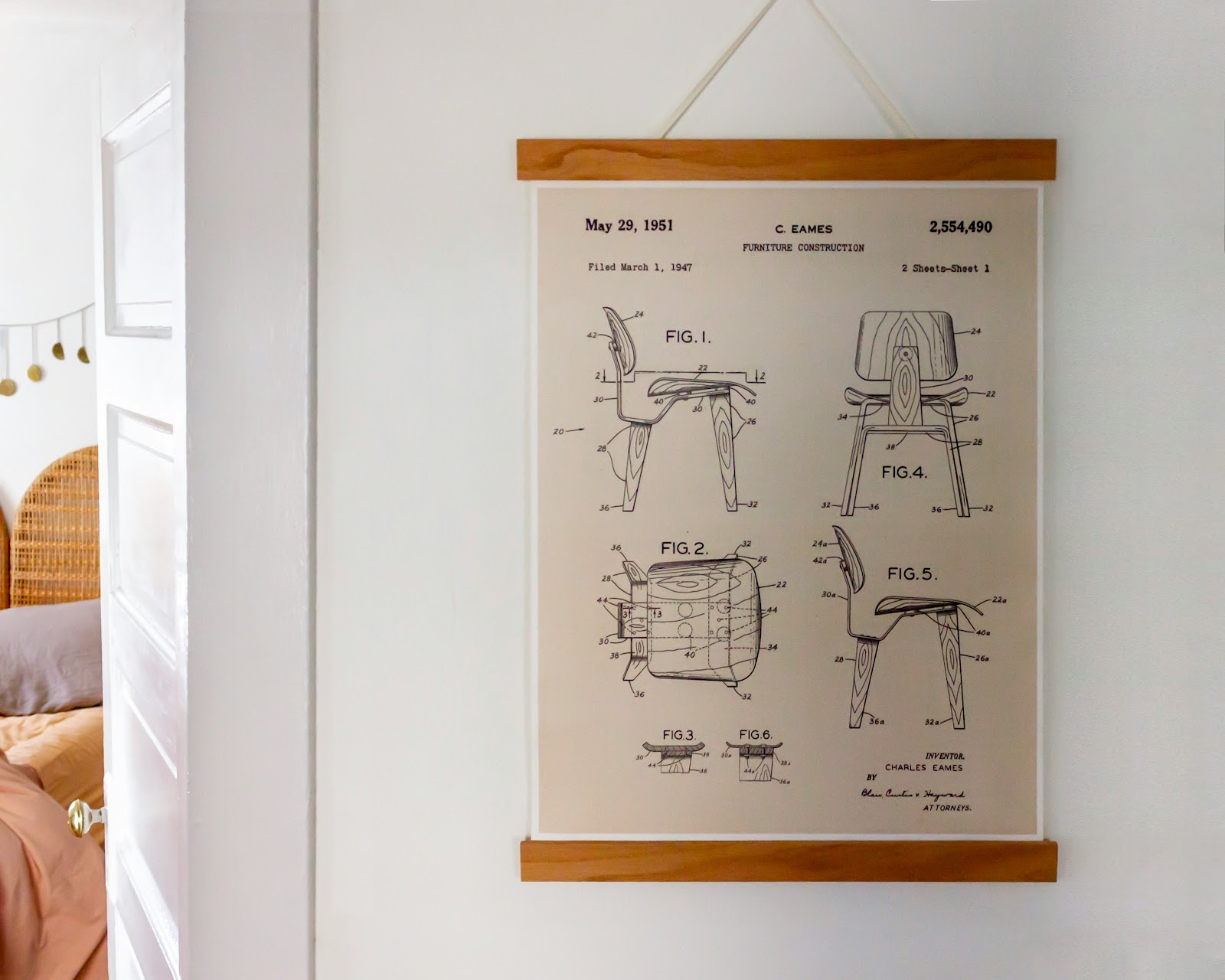 Diagram comparing types of electric heating systems