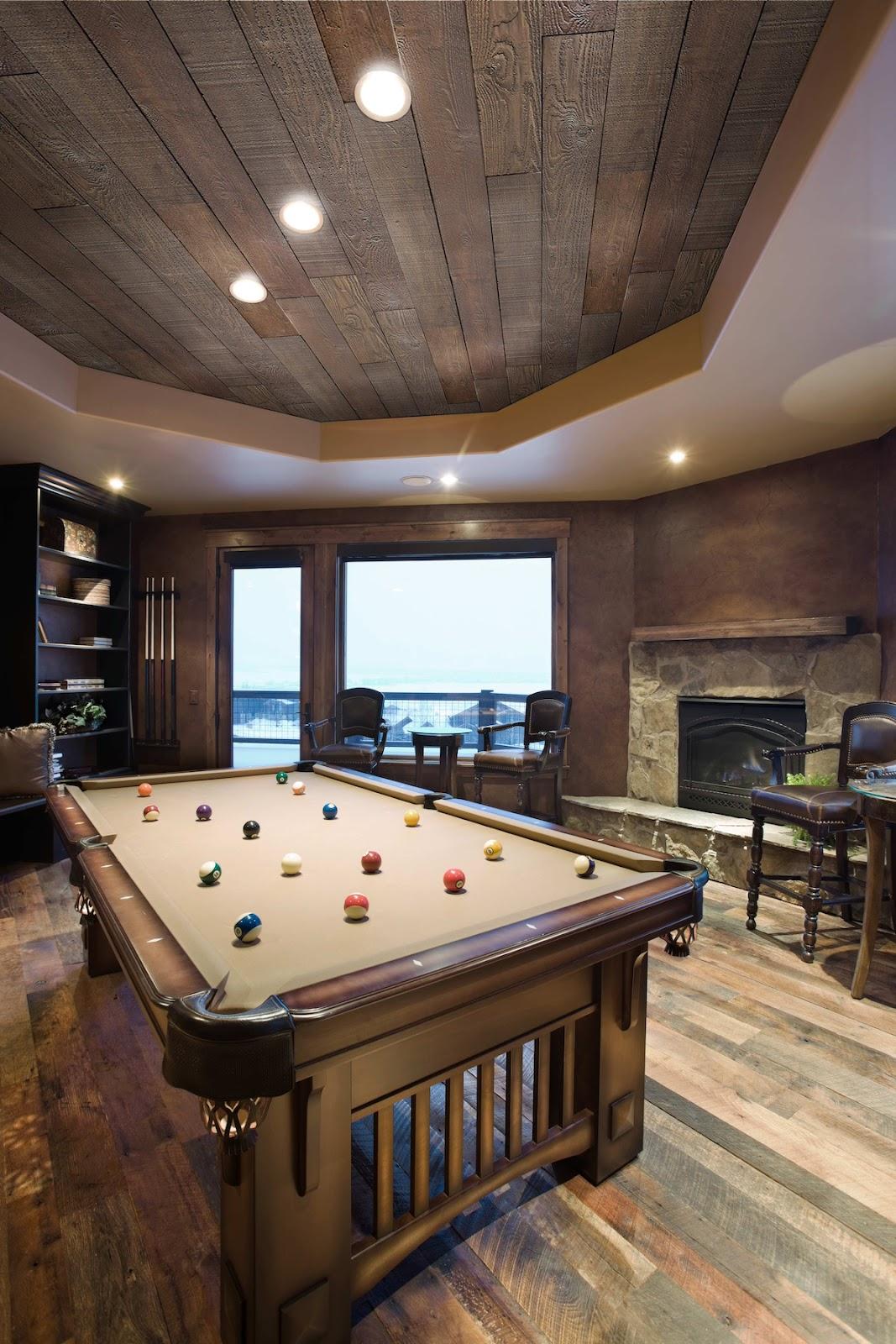 A den ceiling with Reclaimed Shiplap Faux Barn Wood Wall Panel in Brown