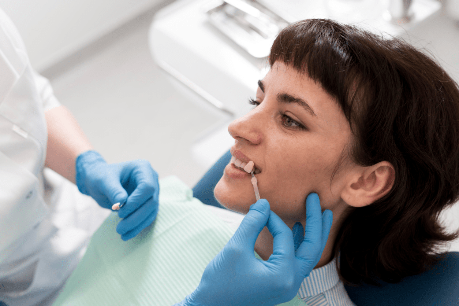 Top Reasons to Visit the Dentist For Dental Crowns