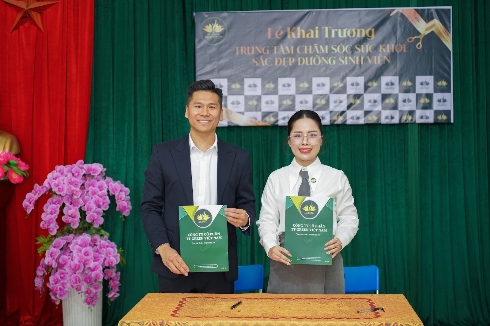 Dưỡng Sinh Viện Văn Phú - Hà Đông chính thức khai trương và ký kết chuyển giao công nghệ