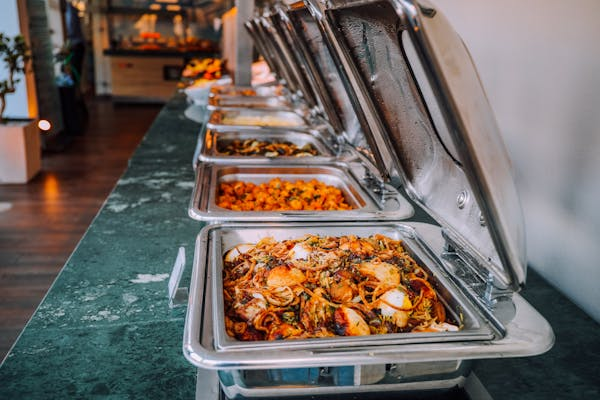 Why Corporate Catering is Beneficial for Your Restaurant
