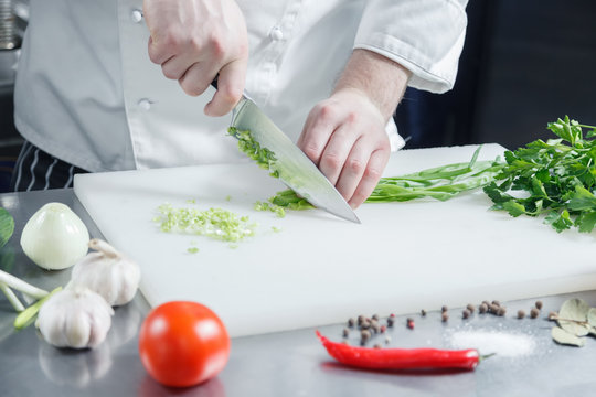 what is the best knife for mincing?