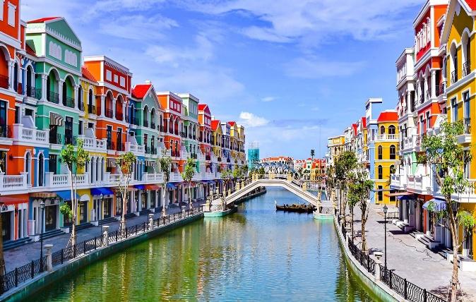 Kinh nghiệm đi Grand World Phú Quốc: Ăn gì? Chơi ở đâu?
