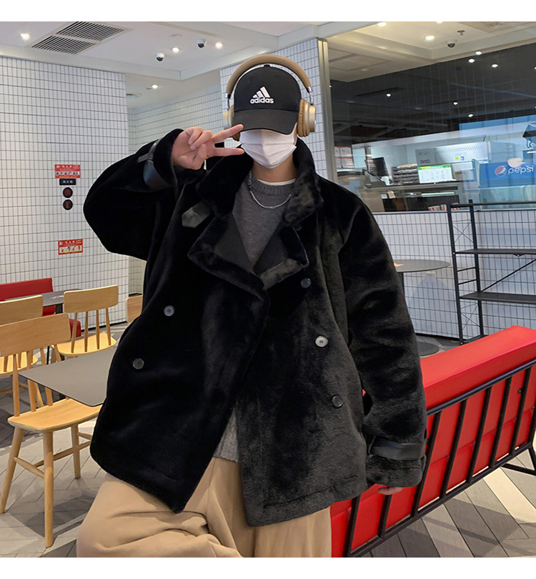 korea mens fashion: Streetwear Luxe: A Korean Man’s Cozy and Casual Look