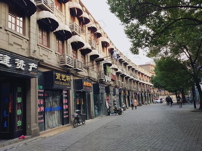 Lý do bạn nên đến Thượng Hải mùa xuân - ALONGWALKER